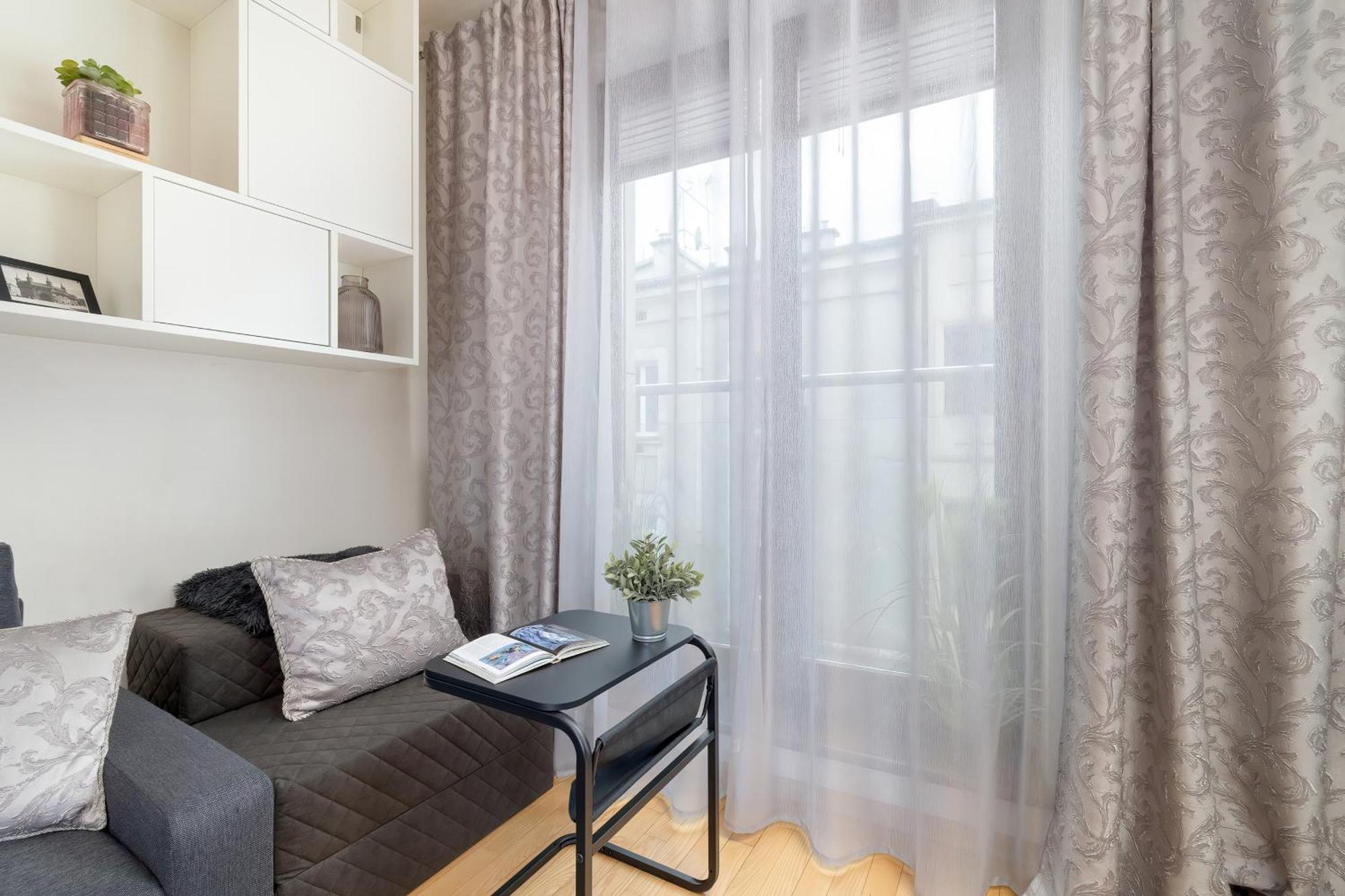 Przytulny Apartament Z Parkingiem I Biurkiem Przy Kazimierzu W Krakowie By Noclegi Renters Экстерьер фото